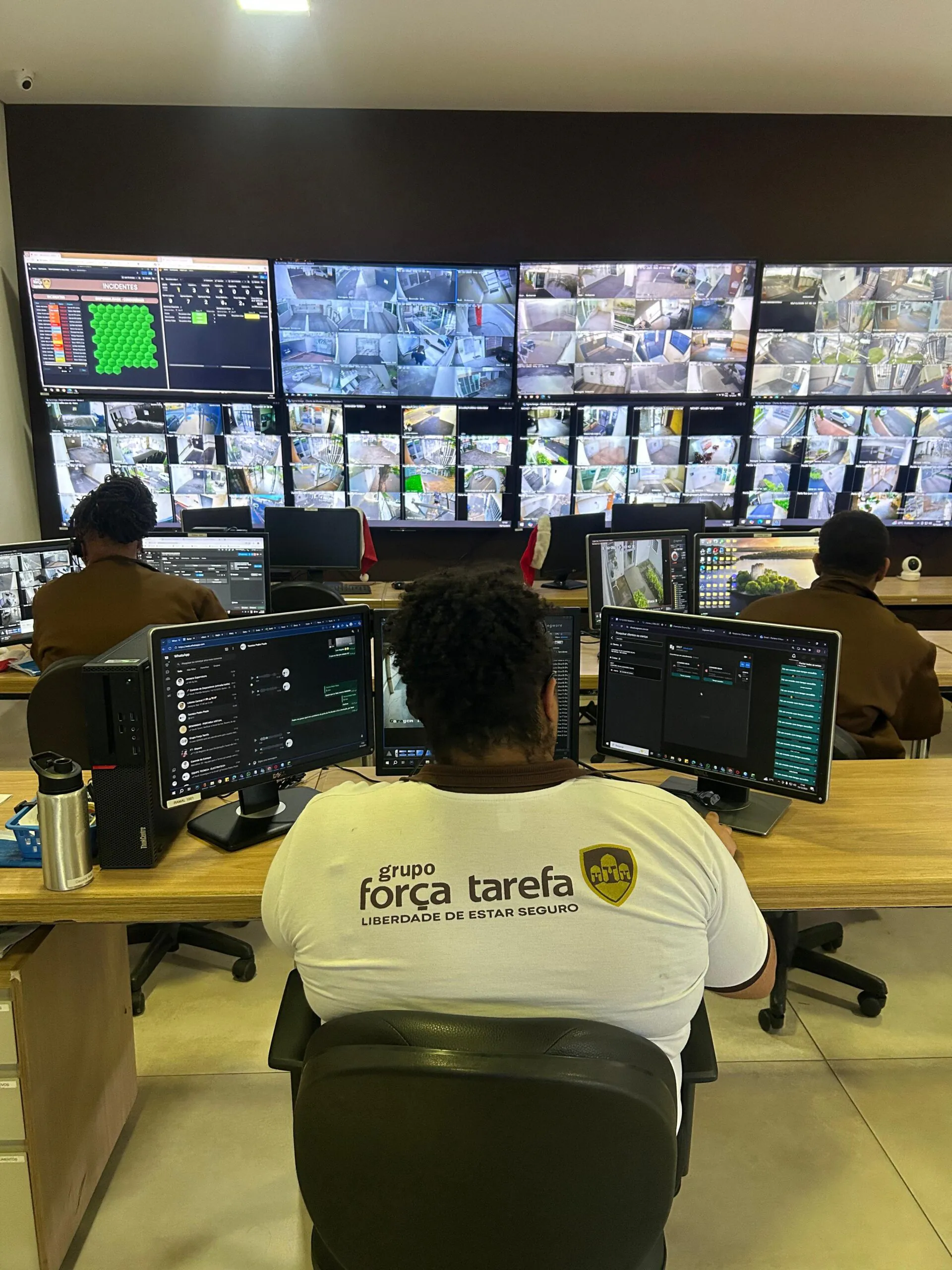 Central de monitoramento para portaria virtual e remota em Uberlândia